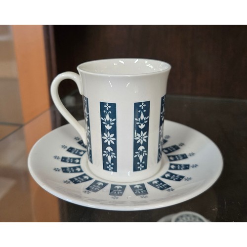  Royal Doulton 'Moonstone' coffee set - Coffee pot, milk jug, sugar bowl and x4 cups and saucers