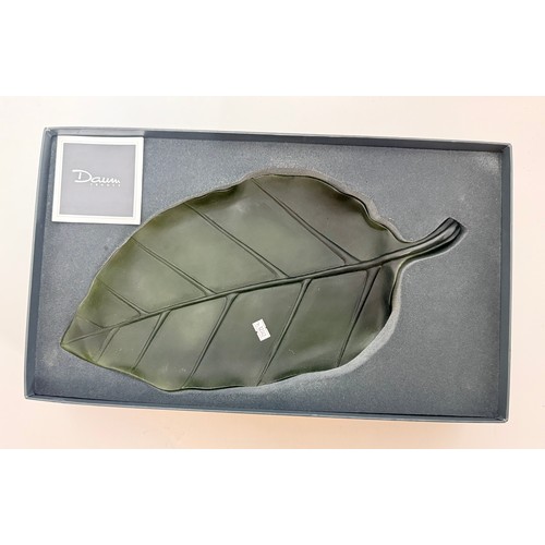  A Glass Leaf Sculpture from Daum - French Crystal manufacturer in original box l43cm