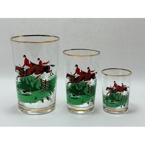  A Collection of Vintage hunting scene glasses including water tumblers and shot glasses (19)