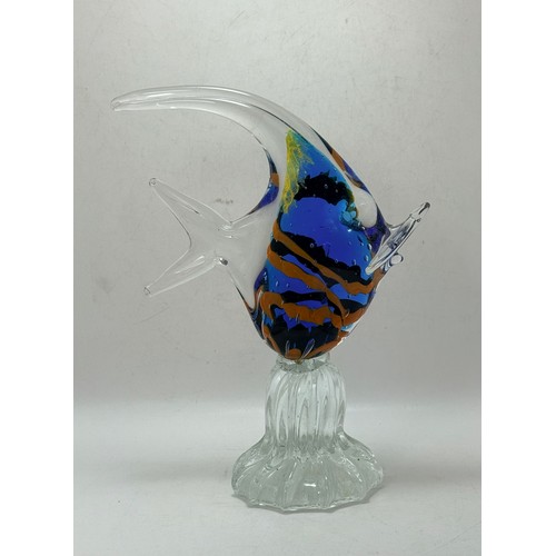 217 - Two Murano Glass Fish sculptures H29cm and 22cm