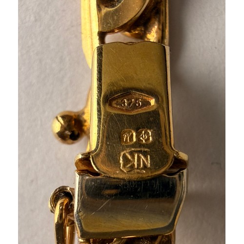 612 - A 9 carat gold fancy-link bracelet, stamped 375 each end of clasp, import hallmark London 1986. 19cm... 