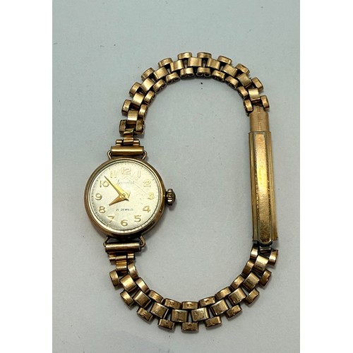 681 - A lady's 9 carat gold-cased bracelet wristwatch, the silvered dial and movement signed Accurist 21 J... 