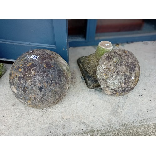 1406 - Garden ball in a stone effect