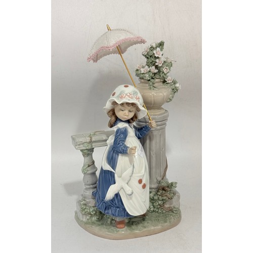 185 - Two Lladro Figures.  