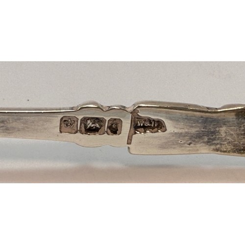 356 - A miscellaneous group of silver comprising a Victorian napkin ring by Colen Hewer Cheshire, Birmingh... 