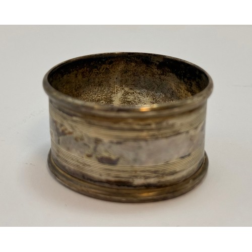 356 - A miscellaneous group of silver comprising a Victorian napkin ring by Colen Hewer Cheshire, Birmingh... 
