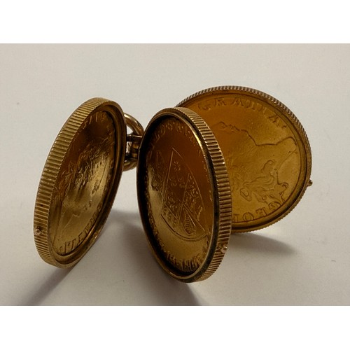 A George III spade guinea triple coin fob / pendant, 1787, 1794 and 1795, each coin set in a hinged and reeded mount, all interlocking to create one fob, to a suspension loop, the mounts unmarked. 28mm diameter overall, 34.2g gross