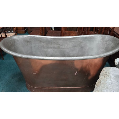 985 - A modern copper bath 1.7m long x 70cm