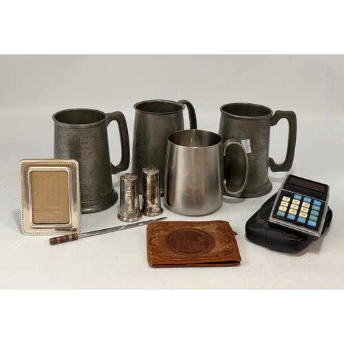 301 - RAF memorabilia incl tankards, notebooks etc