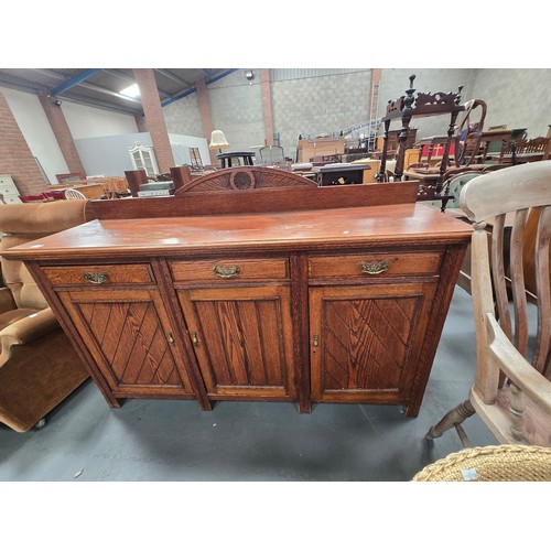 1074 - Antique Edwardian oak sideboard with wooden rotating drinks server and brass hardware W166cm plus Tw... 
