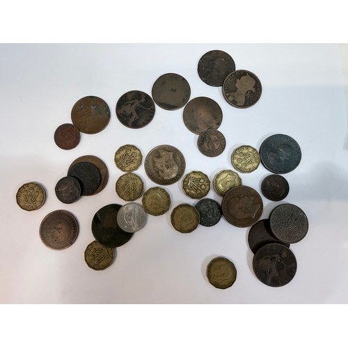 475 - A collection of miscellaneous coins and banknotes, British and foreign, George III and later, includ... 