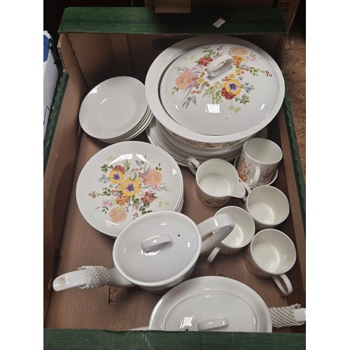 1188 - Two boxes of Wedgwood 'Summer Bouquet' pattern dinner service including tea and coffee pots