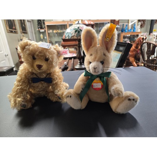120 - A collection of small Steiff Bears (5)