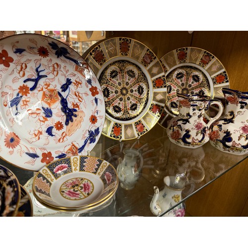 179 - A collection of ceramics including Mason's Ironstone, Royal Crown Derby and Coalport. (16)