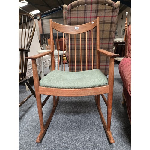 Lot 833       