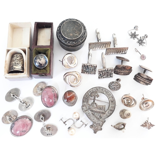 111 - A mixed lot of silver jewellery and other items to include various cufflinks, a hallmarked silver pi... 