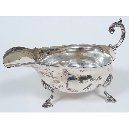 114 - A hallmarked silver sauce boat, length 20cm, wt. 8 1/2oz.