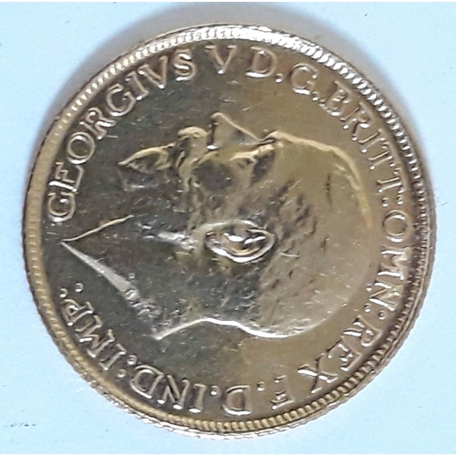 389 - A George V 1927 sovereign.