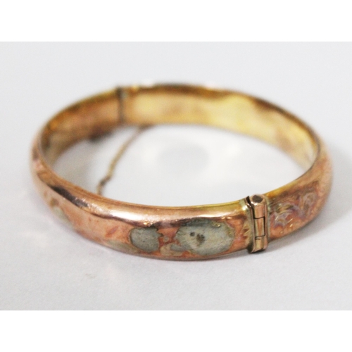 172 - A hallmarked 9ct gold bangle, diam. approx. 5.5cm, wt. 11.7g.