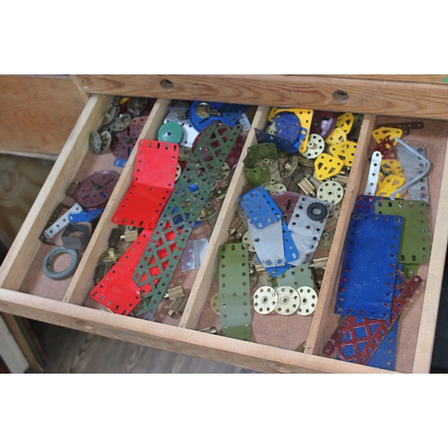 374 - Two wooden boxes of Meccano.