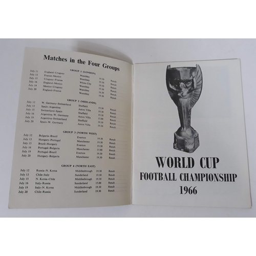 397 - A 1966 World Cup guide - World Cup Football Championships 1966 'Evening Standard' World Cup Special ... 