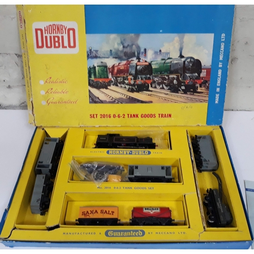 401 - Hornby Dublo goods train set