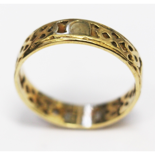 108 - A hallmarked 9ct gold pierced band, size O/P, gross weight 2.3 grams.