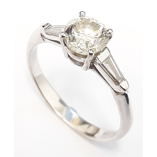 125 - An Art Deco style diamond solitaire ring, the four claw set round brilliant cut diamond approximatel... 