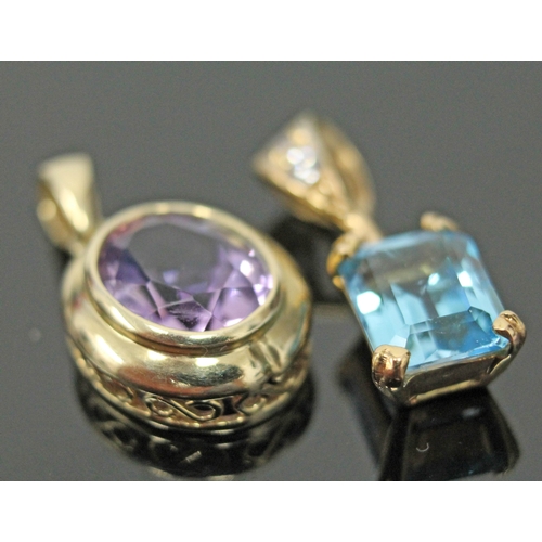 140 - A hallmarked 14ct gold pendant set with purple amethyst, total length 2cm, gross weight 2.2g. togeth... 