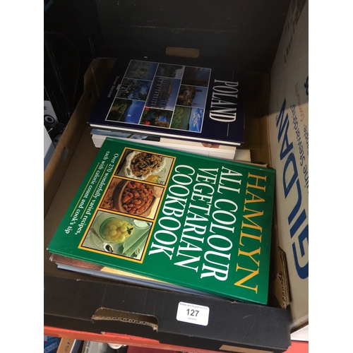 127 - Quantity of cooking books