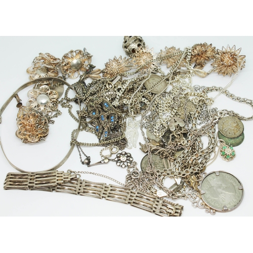 127 - A mixed lot of white metal jewellery, various marks.