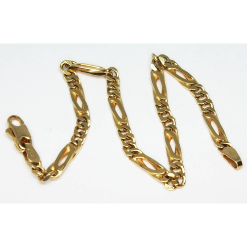 161 - An Italian 9ct gold bracelet by UnoAErre, 9ct gold import marks, length 18cm, wt. 5.2g.