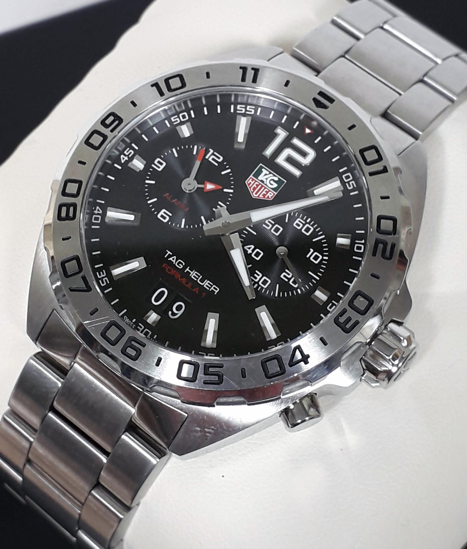 A TAG Heuer Formula 1 Chronograph Alarm Quartz WAZ111.A stainless