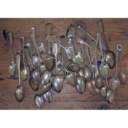 150 - A quantity of hallmarked silver tea spoons, various dates and makers, Georgian and later, gross wt. ... 