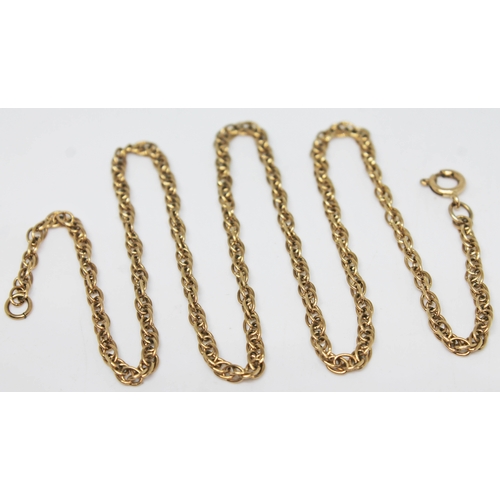 196 - A 9ct gold chain, marked '9ct', length 45cm, wt. 7.9g.