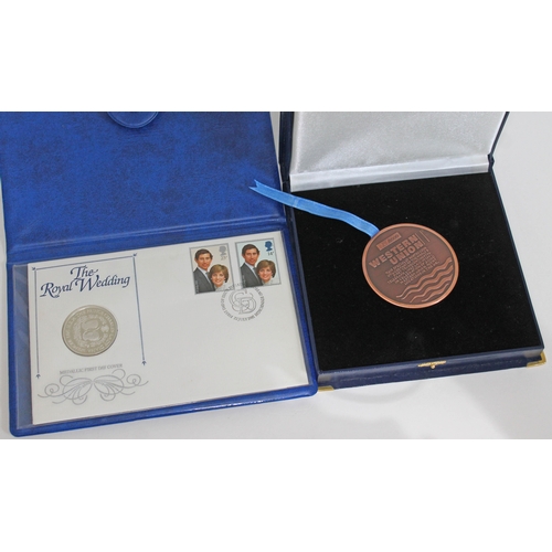 209 - Royal Wedding Medallic first day cover and a Western Union cased medallion.