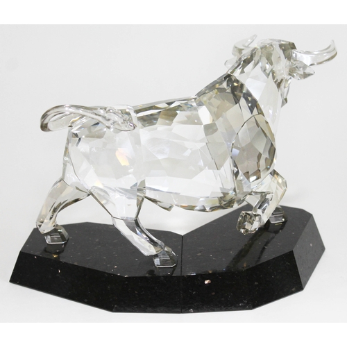 434 - A Swarovski Soulmates bull, length 24cm.