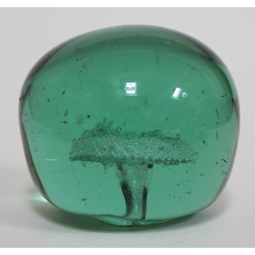 496 - A Victorian green glass dump, diam. approx. 9cm.