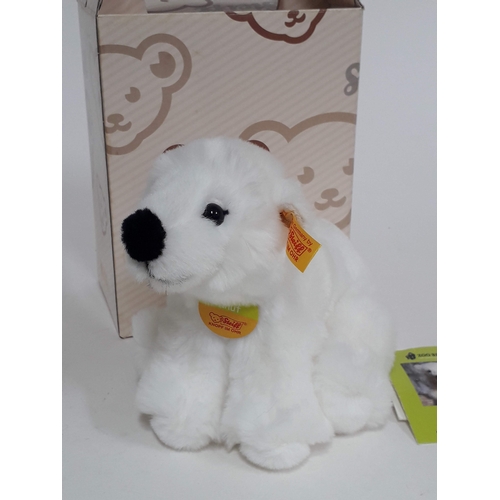 523 - A Steiff Original Knut Berlin Zoo polar bear with ear tag numbered 113062, labels and box.