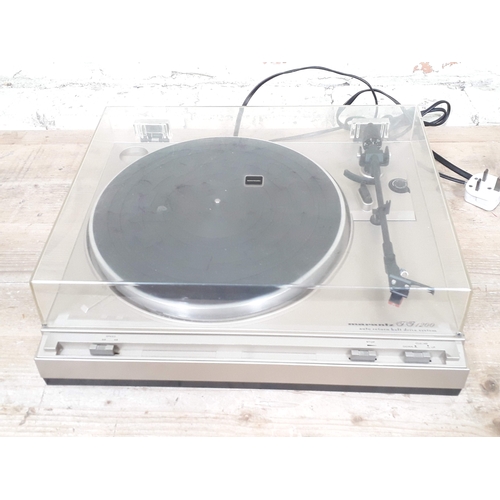 526 - A Marantz FF1200 turntable.