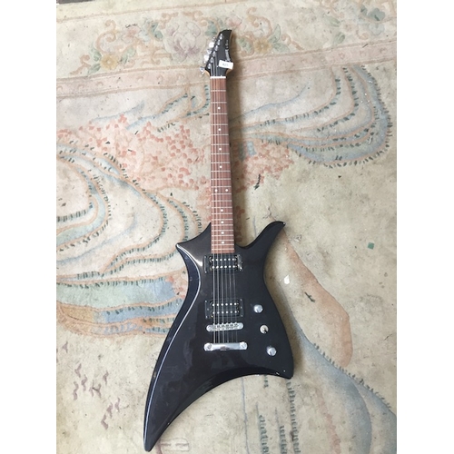 425 - A Cruiser by Crafter electric guitar with bag and strap