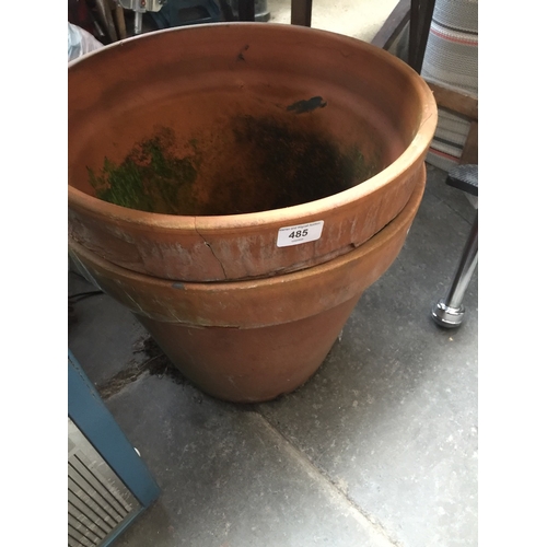 485 - 2 large terracotta garden pots