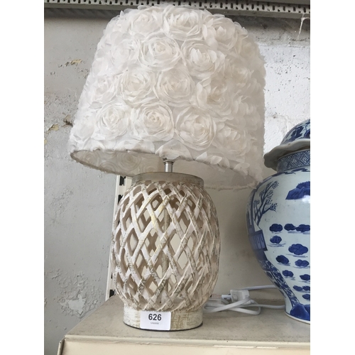 626 - A cream table lamp with shade