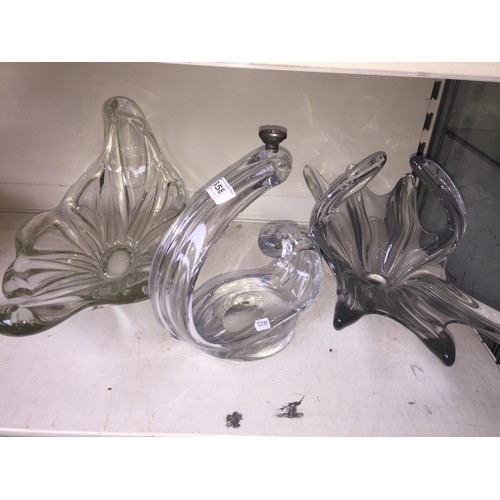 658 - 3 large clear art glass dishes