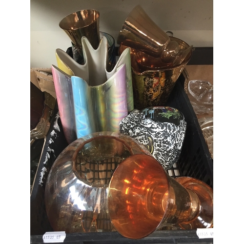 669 - A box of vintage glass vases and a lustre handkerchief vase.