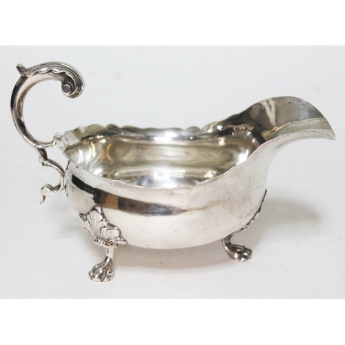 324 - A hallmarked silver sauce boat, length 16.5cm, wt. 7oz.