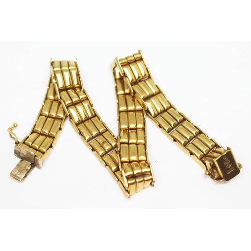 338 - An Italian brick link bracelet, length 20cm, marked UnoAerre '750', wt. 24.93g.