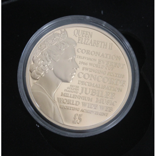 347 - Elizabeth II 2015 gold proof £5 coin, Reflections of a Reign, limited edition number 87/95, boxed wi... 