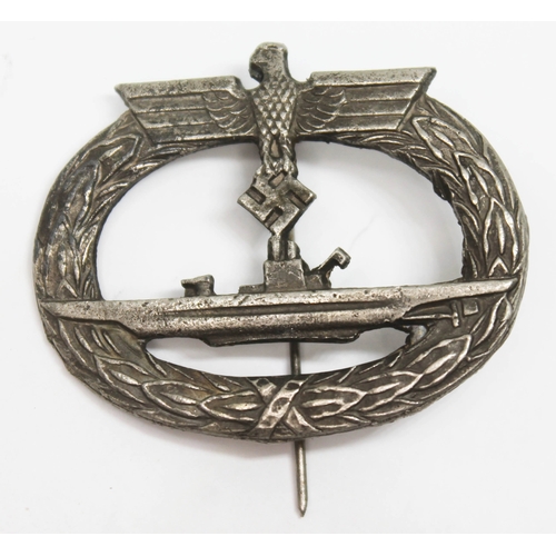 459 - A German WWII Nazi Kriegsmarine U Boat badge.