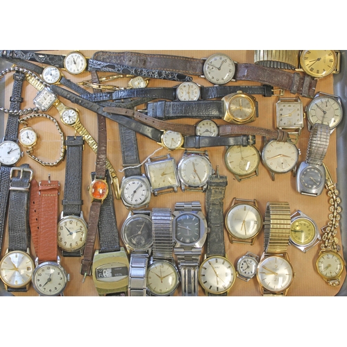 113 - A collection of 35 gents and ladies mechanical wristwatches including Langendorf, Oris, Rotary, Mont... 